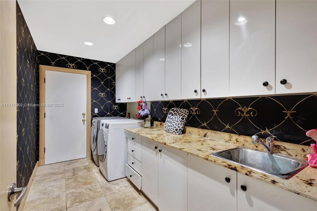 待售: $899,000 (3 贝兹, 3 浴室, 3397 平方英尺)