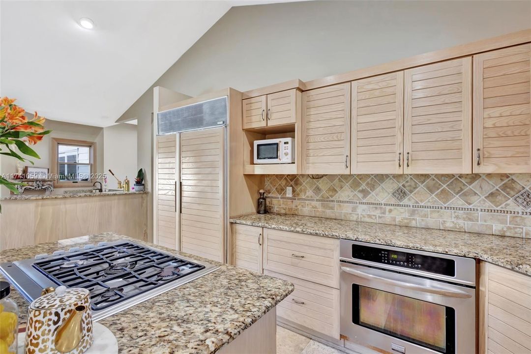 待售: $899,000 (3 贝兹, 3 浴室, 3397 平方英尺)