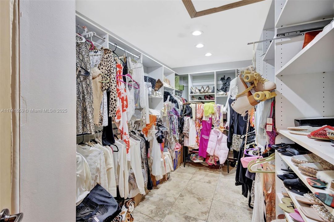 待售: $899,000 (3 贝兹, 3 浴室, 3397 平方英尺)