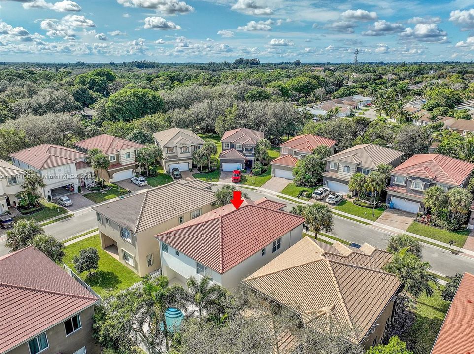 Vendido Recientemente: $720,000 (5 camas, 3 baños, 3119 Pies cuadrados)