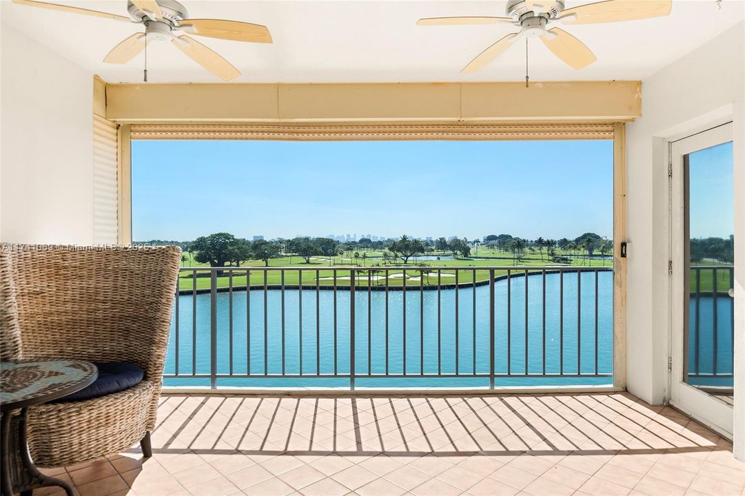 Vendido Recientemente: $499,000 (1 camas, 2 baños, 1591 Pies cuadrados)