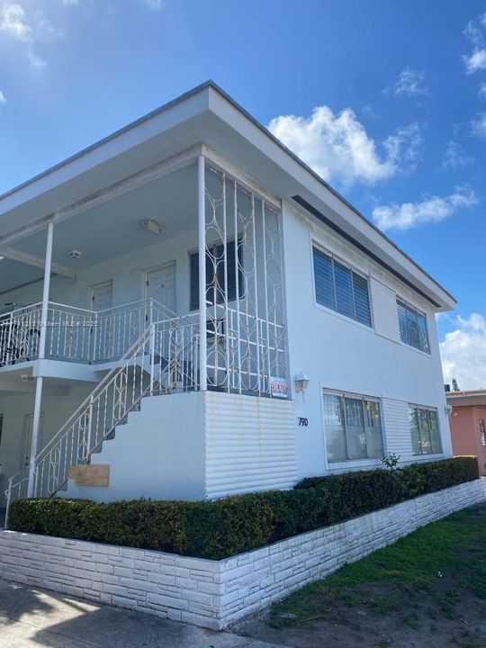 合同活跃: $2,250,000 (0 贝兹, 0 浴室, 0 平方英尺)