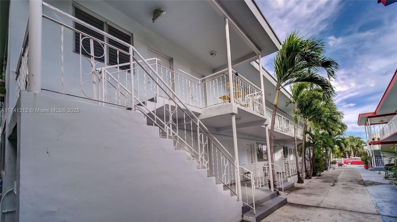 合同活跃: $2,250,000 (0 贝兹, 0 浴室, 0 平方英尺)