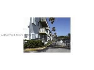 Active With Contract: $148,500 (2 beds, 2 baths, 920 Square Feet)