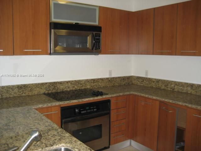 Recently Rented: $2,300 (1 beds, 1 baths, 797 Square Feet)