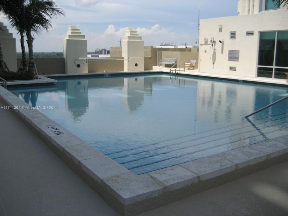 Recently Rented: $2,300 (1 beds, 1 baths, 797 Square Feet)