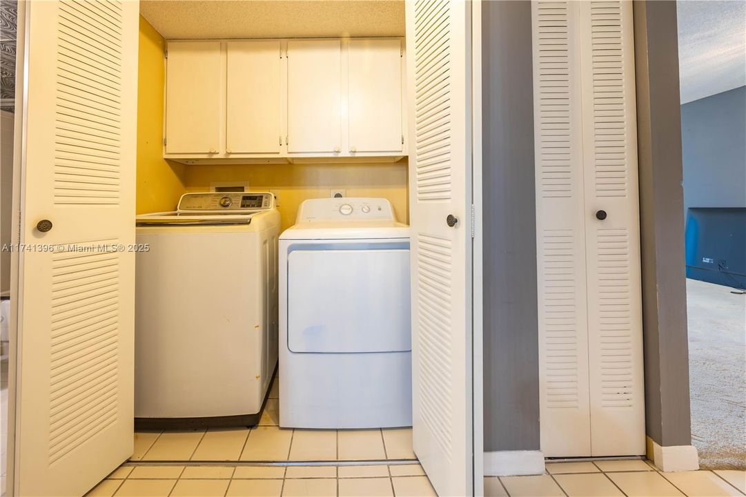 Active With Contract: $135,000 (2 beds, 2 baths, 1270 Square Feet)