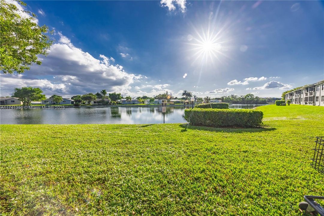 Active With Contract: $135,000 (2 beds, 2 baths, 1270 Square Feet)