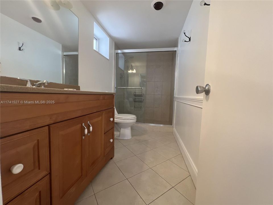 For Sale: $205,000 (2 beds, 2 baths, 1110 Square Feet)