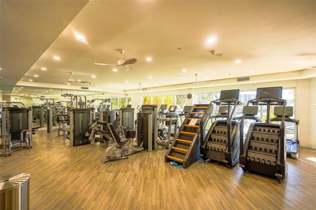 Recently Sold: $769,000 (3 beds, 2 baths, 1866 Square Feet)