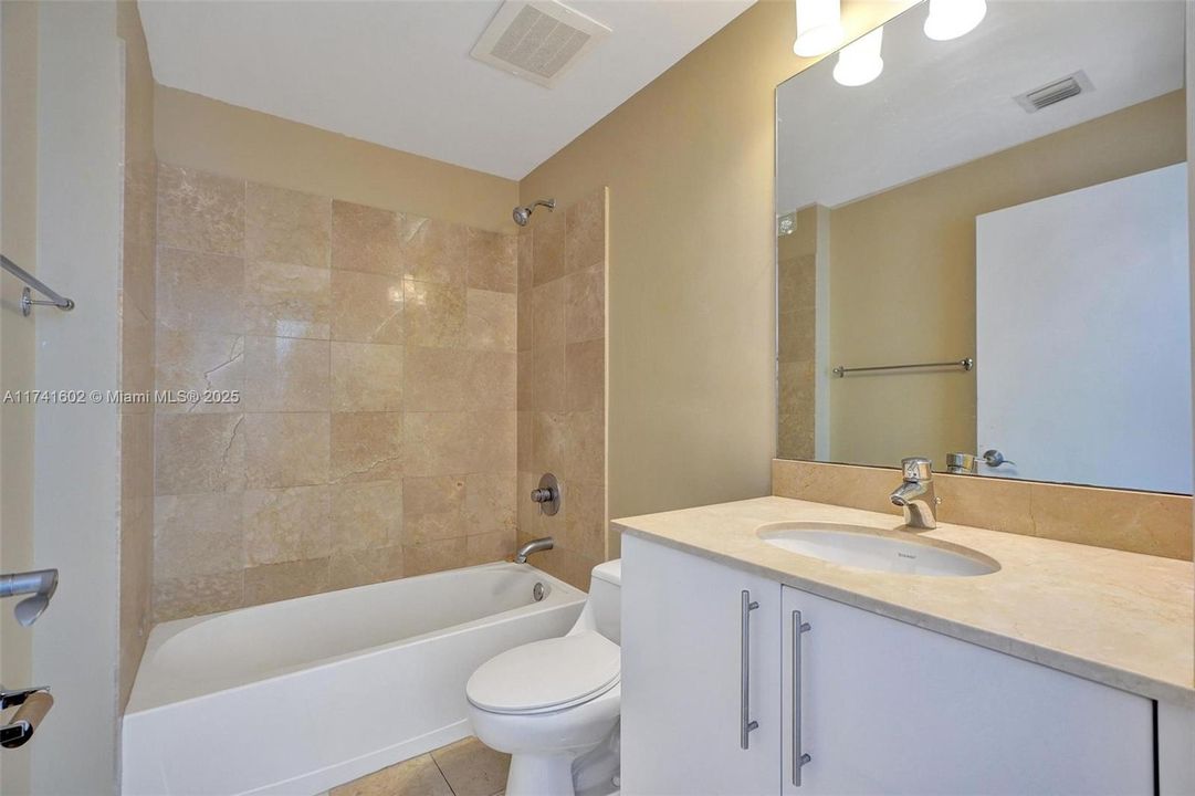 Recently Sold: $769,000 (3 beds, 2 baths, 1866 Square Feet)