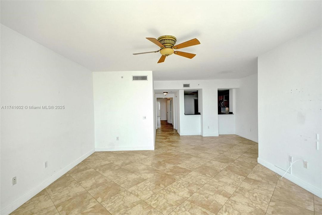 Recently Sold: $769,000 (3 beds, 2 baths, 1866 Square Feet)