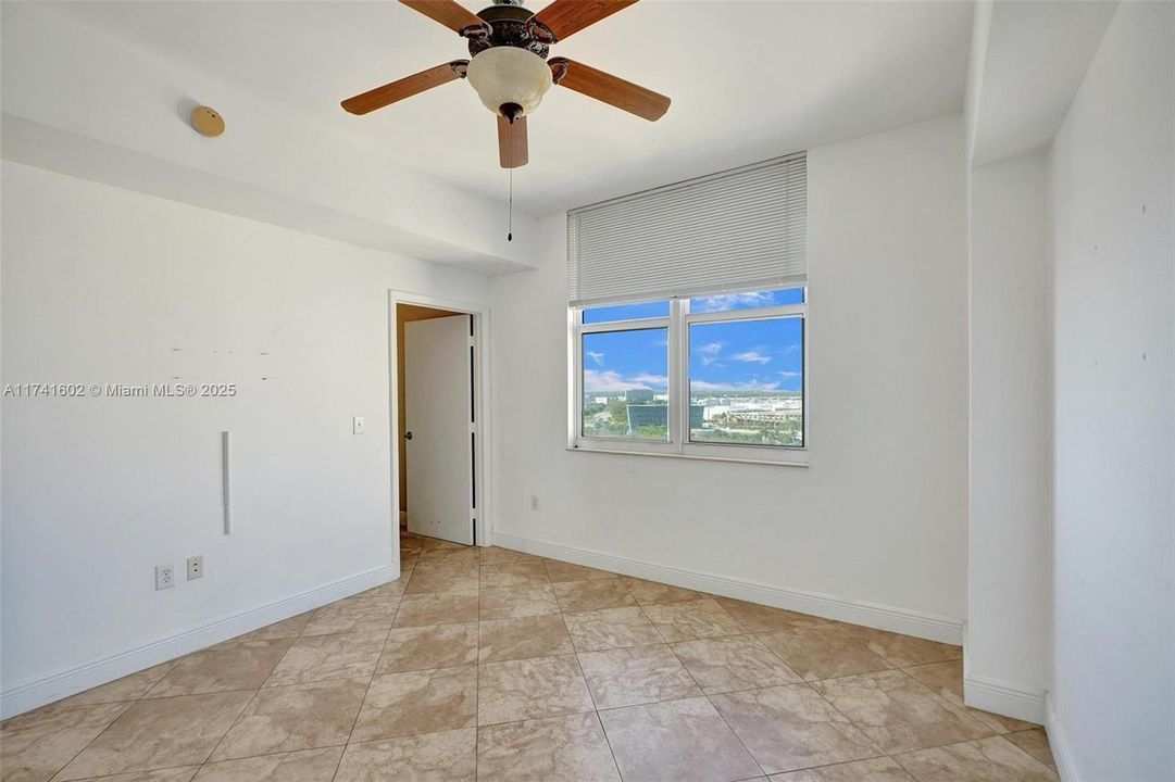 Recently Sold: $769,000 (3 beds, 2 baths, 1866 Square Feet)