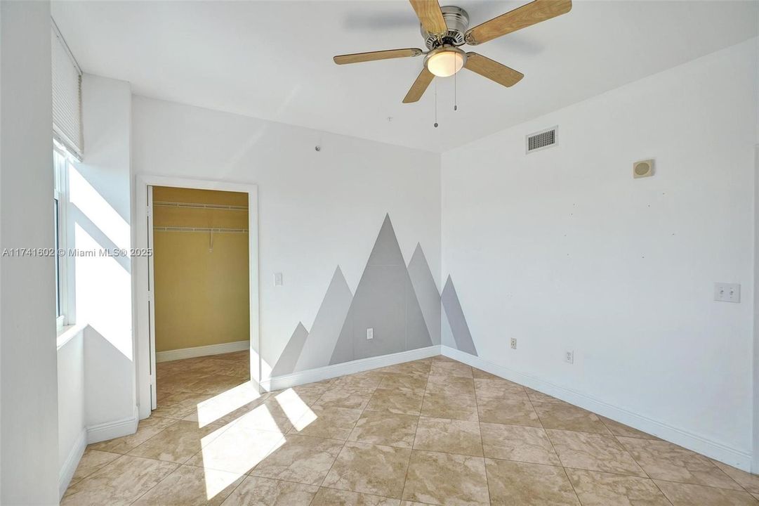 Recently Sold: $769,000 (3 beds, 2 baths, 1866 Square Feet)