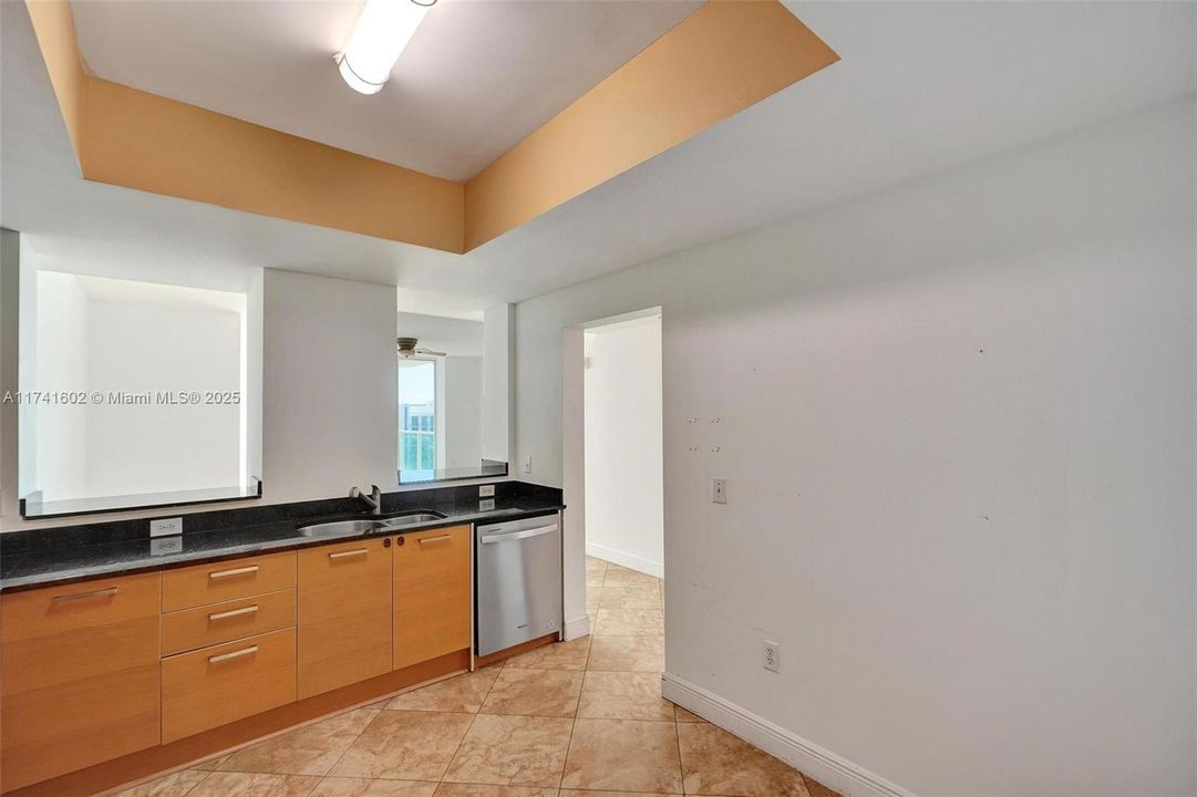 Recently Sold: $769,000 (3 beds, 2 baths, 1866 Square Feet)