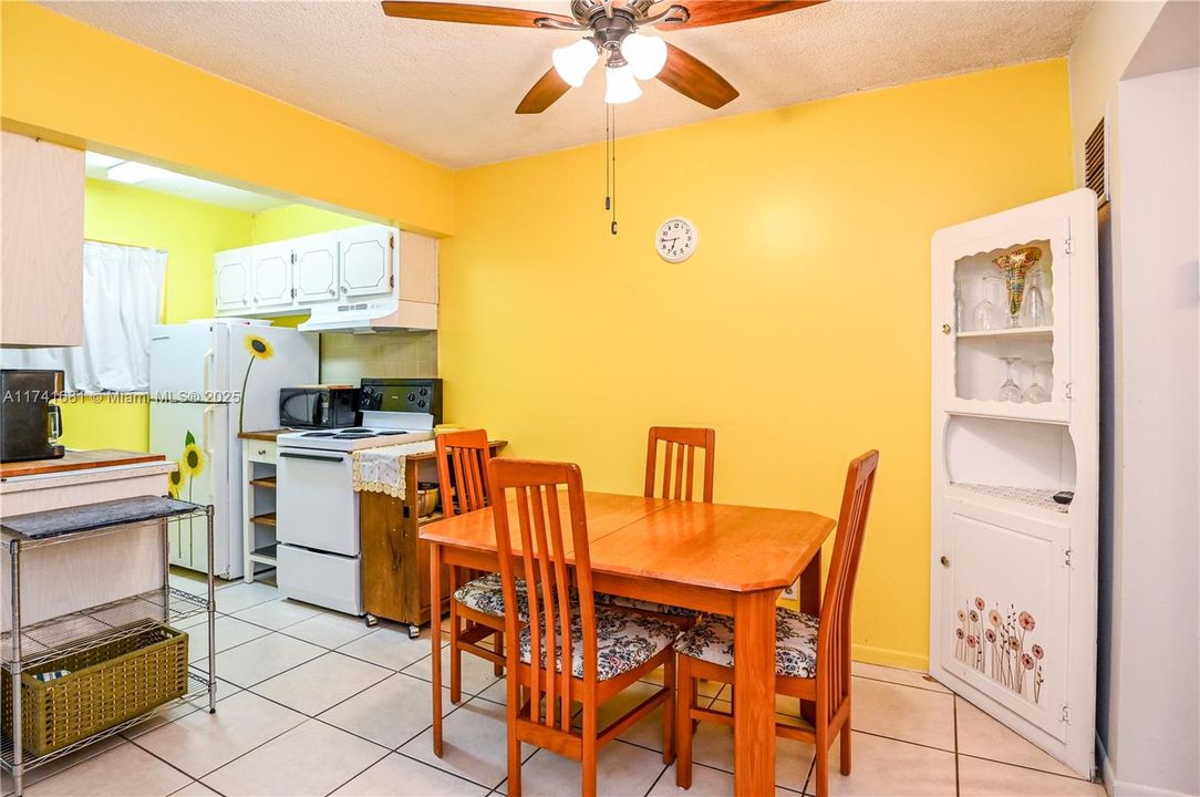 For Sale: $119,900 (1 beds, 1 baths, 510 Square Feet)