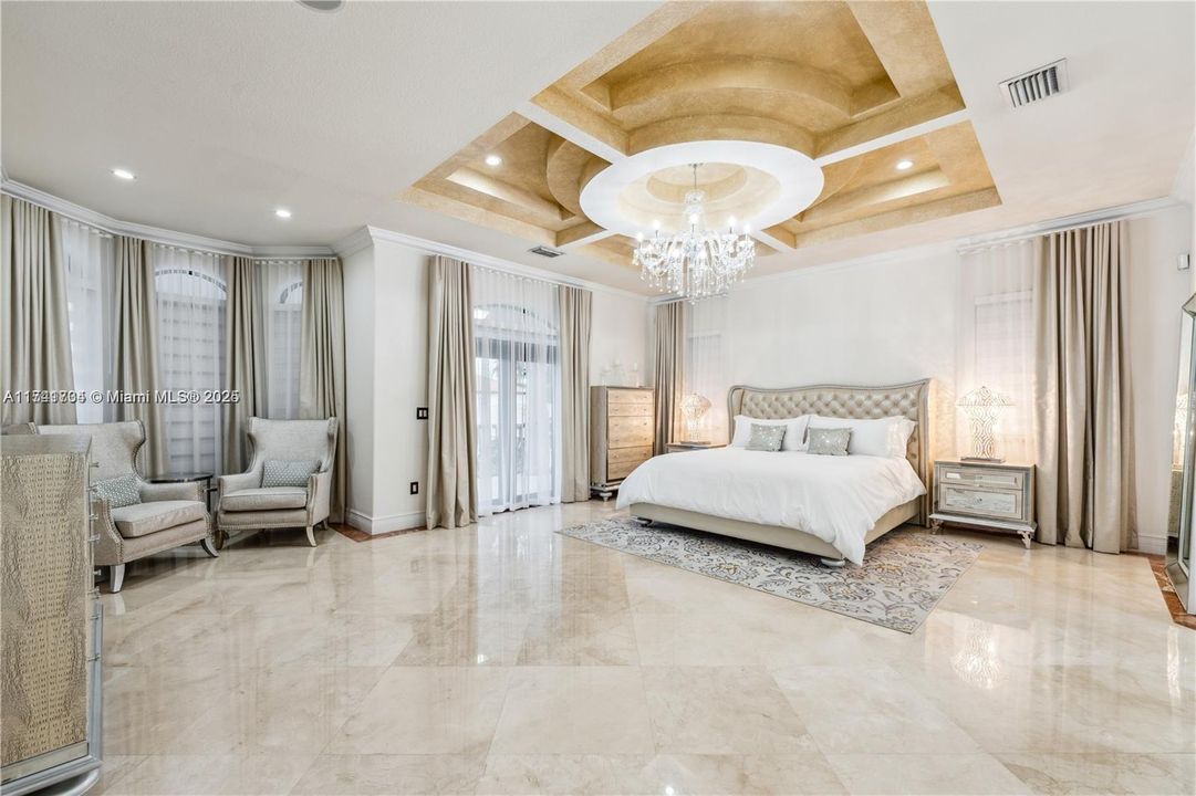 For Sale: $2,600,000 (4 beds, 4 baths, 3783 Square Feet)