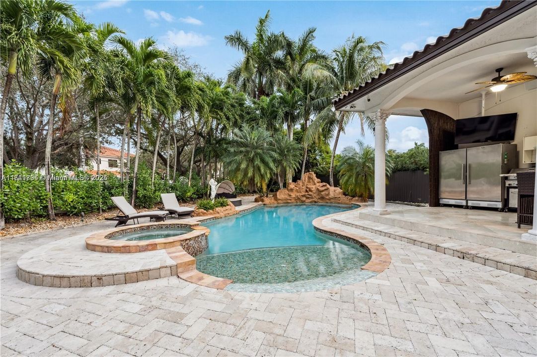 For Sale: $2,600,000 (4 beds, 4 baths, 3783 Square Feet)