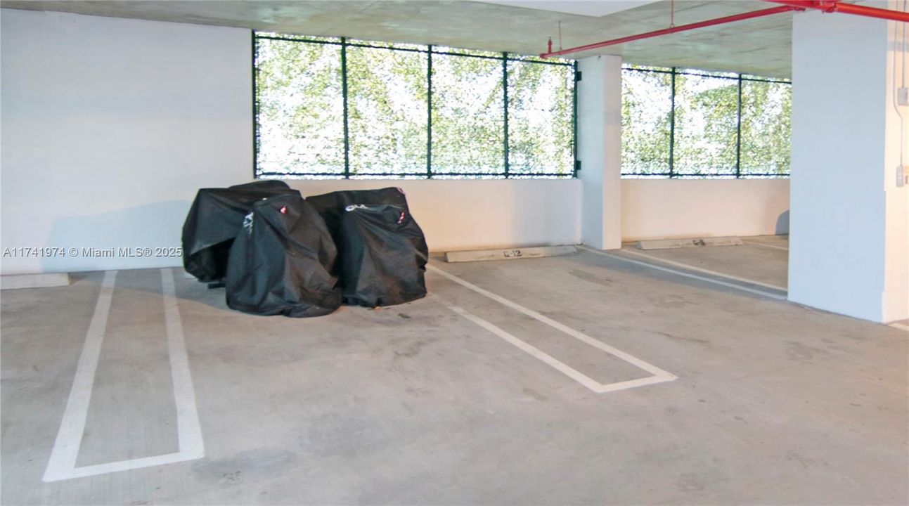 Recientemente alquilado: $13,900 (3 camas, 3 baños, 1647 Pies cuadrados)