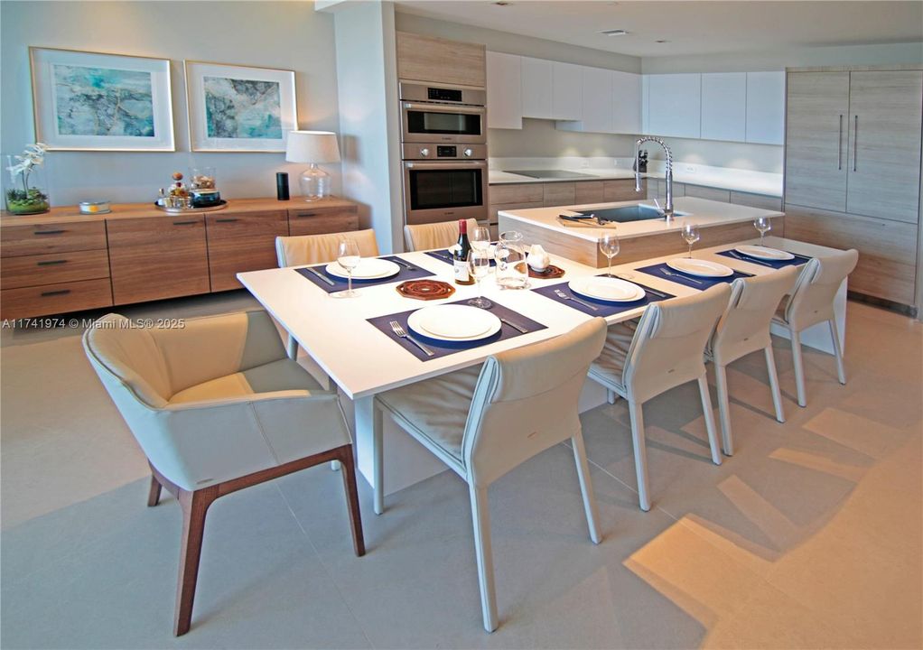 Recientemente alquilado: $13,900 (3 camas, 3 baños, 1647 Pies cuadrados)