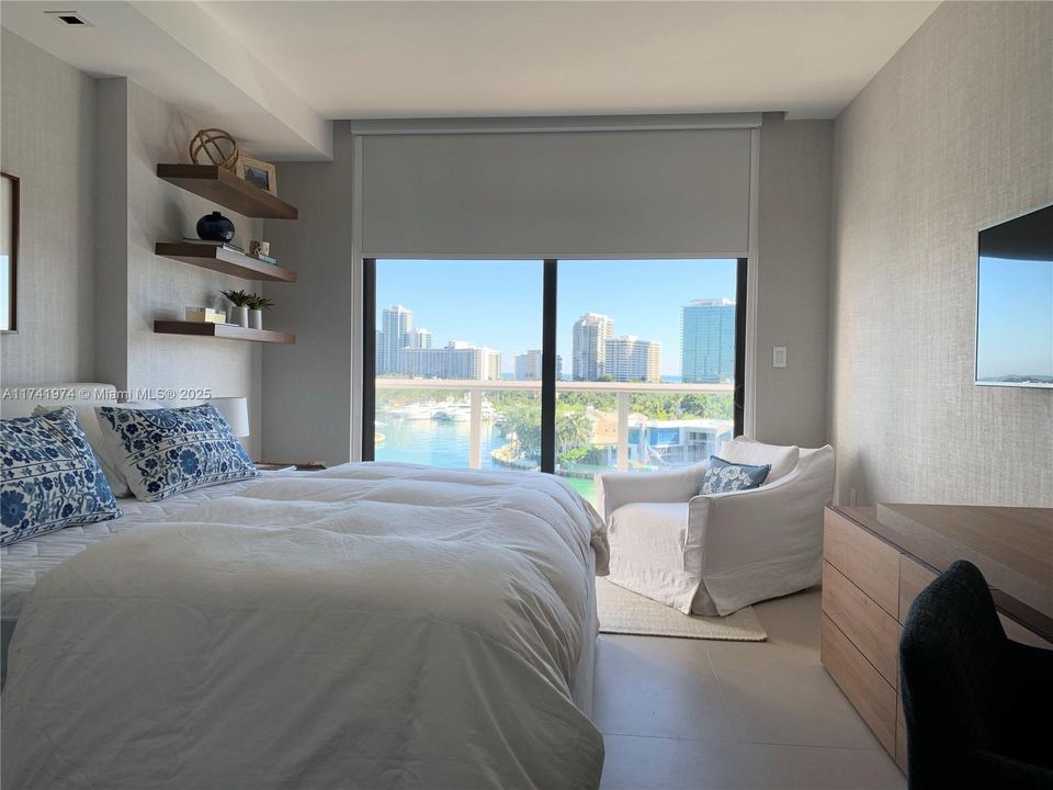 Recientemente alquilado: $13,900 (3 camas, 3 baños, 1647 Pies cuadrados)