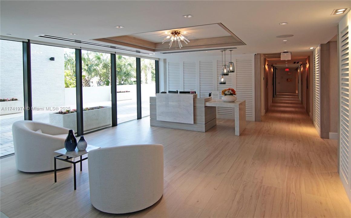 Recientemente alquilado: $13,900 (3 camas, 3 baños, 1647 Pies cuadrados)