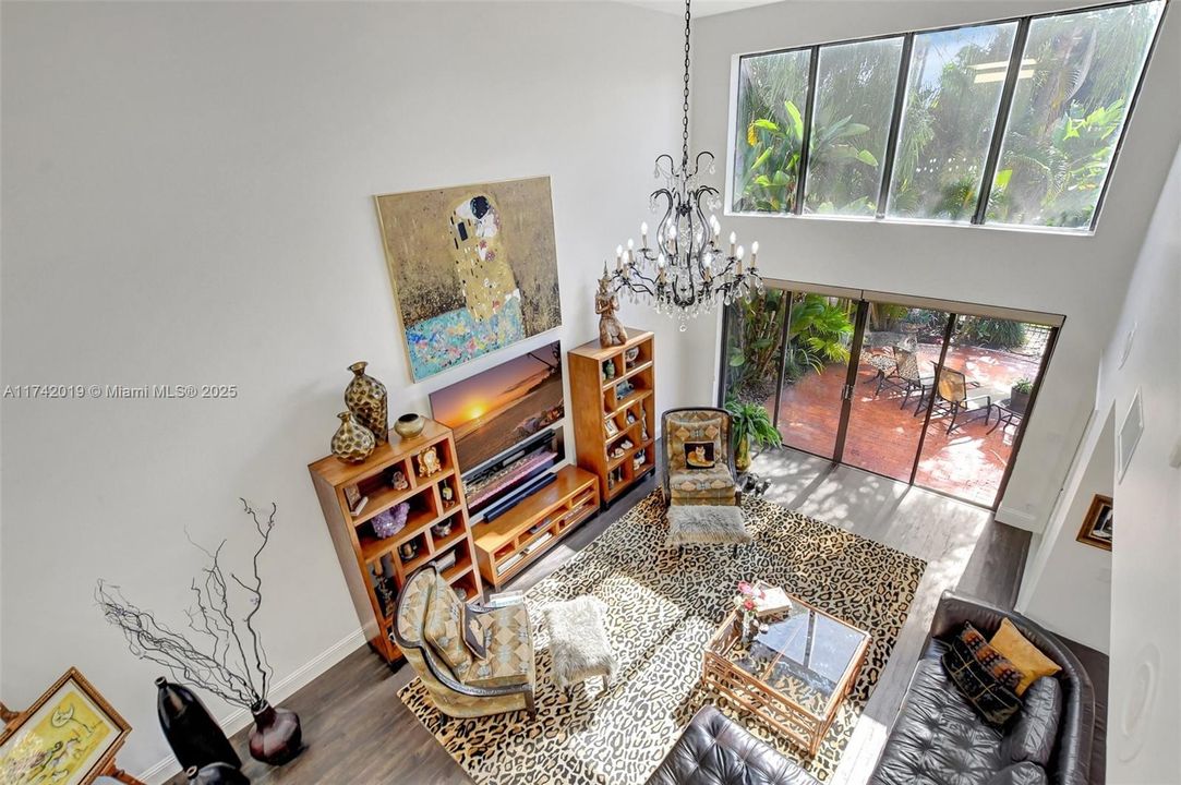 Recently Sold: $825,000 (3 beds, 3 baths, 2708 Square Feet)