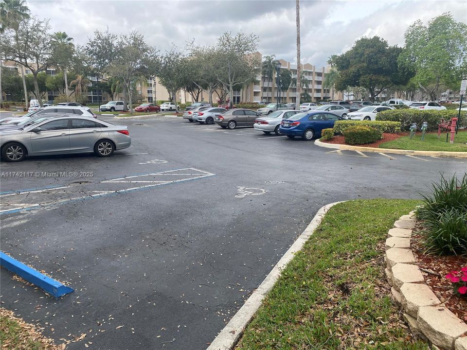 На продажу: $204,950 (2 спален, 2 ванн, 1215 Квадратных фут)