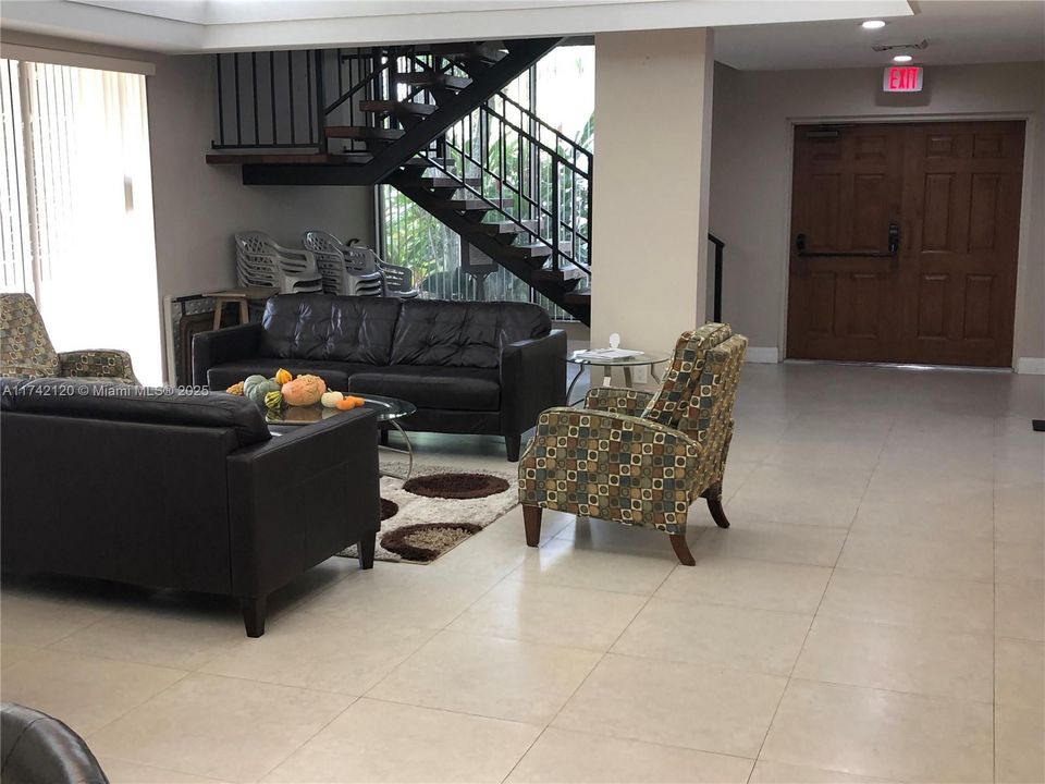 最近租的: $3,650 (3 贝兹, 2 浴室, 1492 平方英尺)