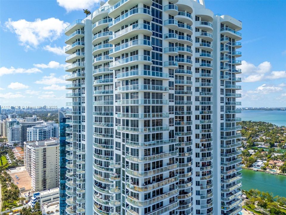 For Sale: $2,799,000 (3 beds, 2 baths, 1761 Square Feet)