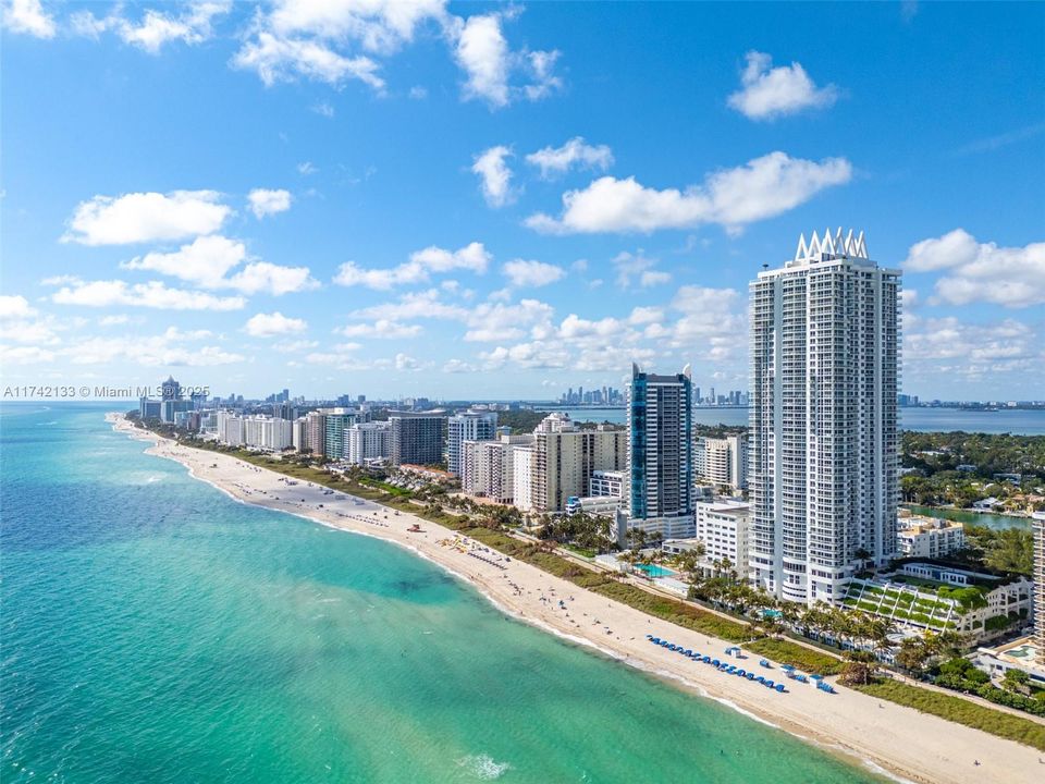 For Sale: $2,799,000 (3 beds, 2 baths, 1761 Square Feet)