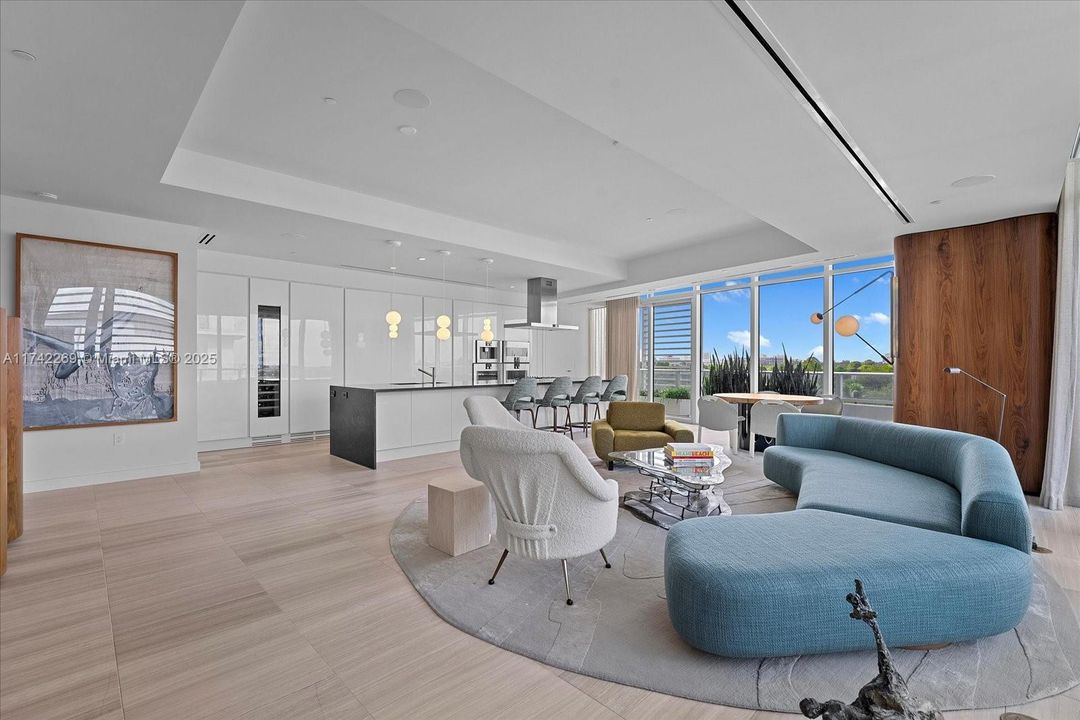 Recently Rented: $20,000 (2 beds, 2 baths, 2085 Square Feet)