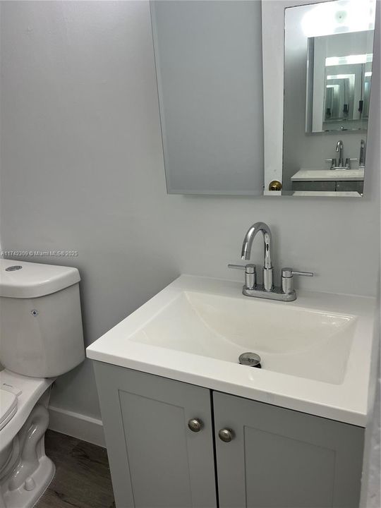 Active With Contract: $275,000 (0 beds, 0 baths, 880 Square Feet)