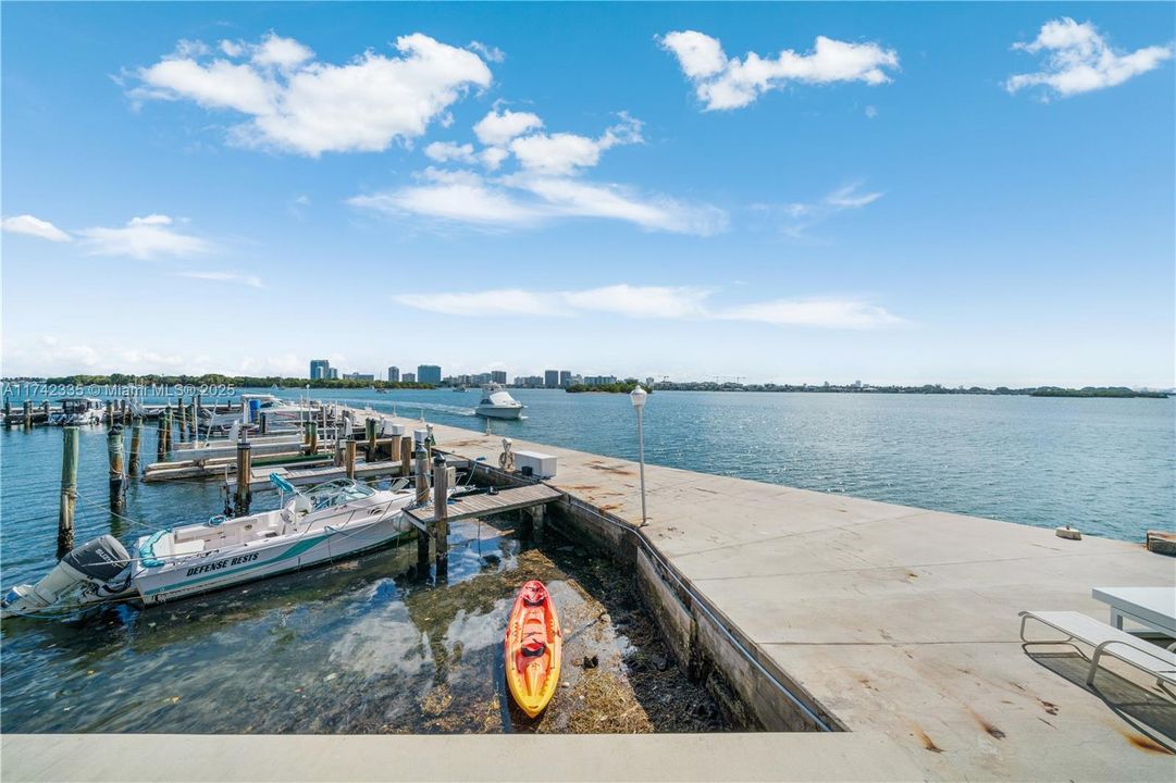 For Sale: $260,000 (1 beds, 1 baths, 620 Square Feet)