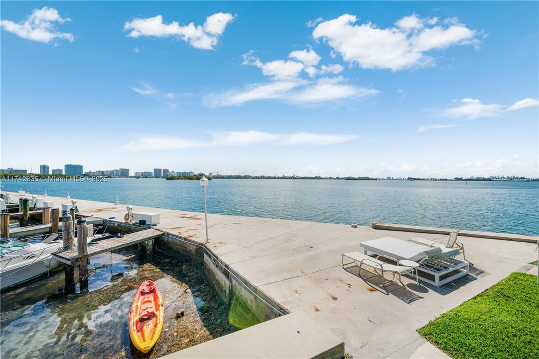 For Sale: $260,000 (1 beds, 1 baths, 620 Square Feet)