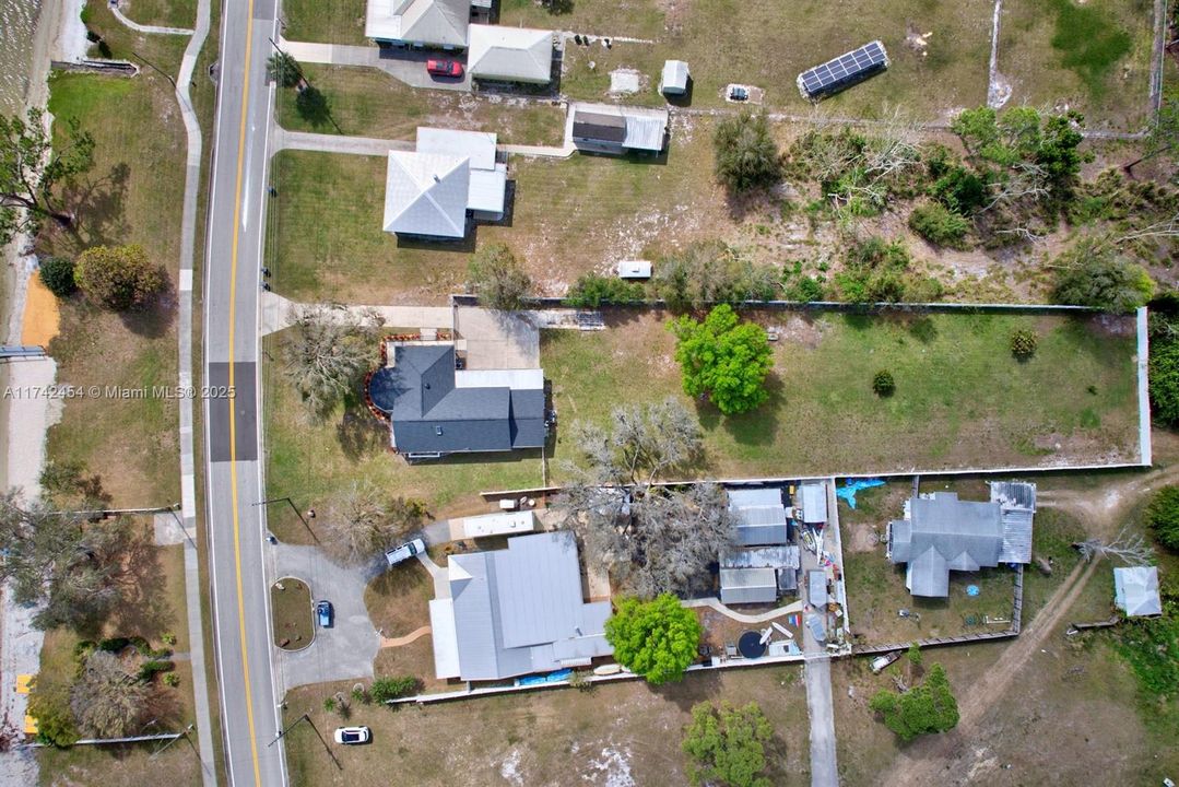 最近售出: $675,000 (3 贝兹, 3 浴室, 3056 平方英尺)