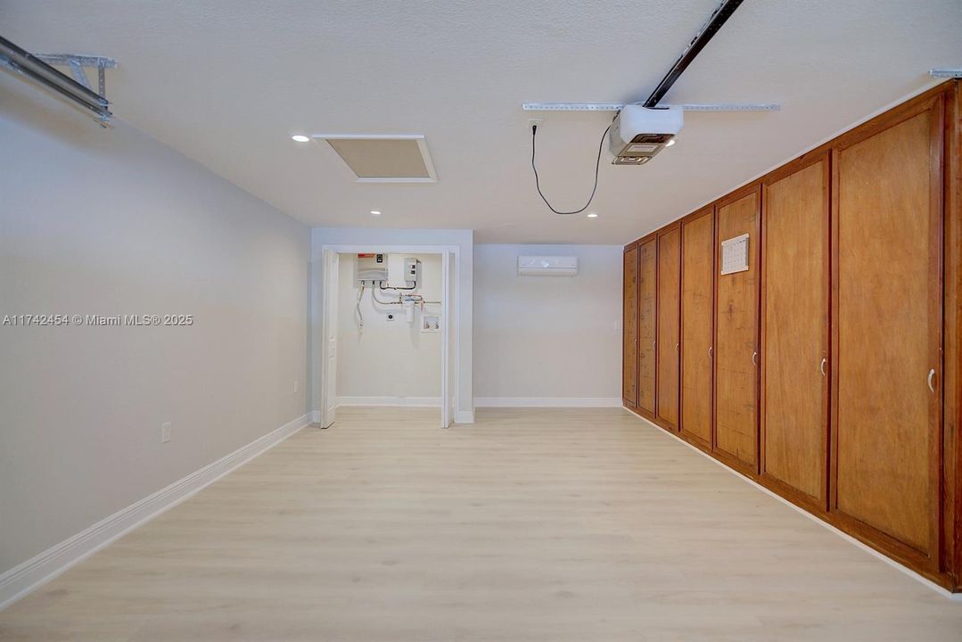 Bonus, laundry, storage, game room, office,under air