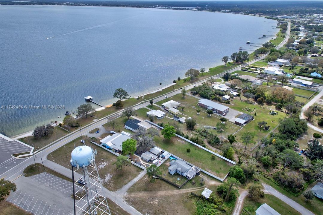 最近售出: $675,000 (3 贝兹, 3 浴室, 3056 平方英尺)