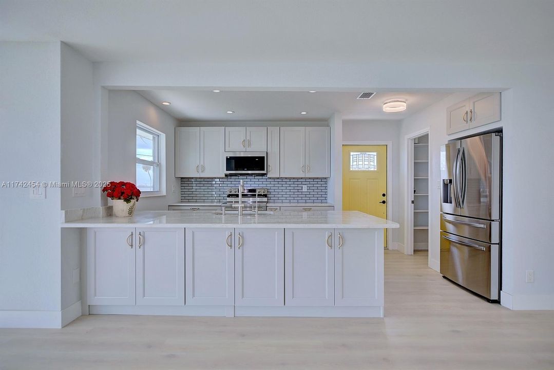 最近售出: $675,000 (3 贝兹, 3 浴室, 3056 平方英尺)