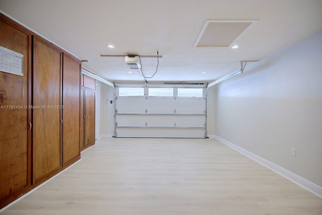 Bonus, laundry, storage, game room, office,under air