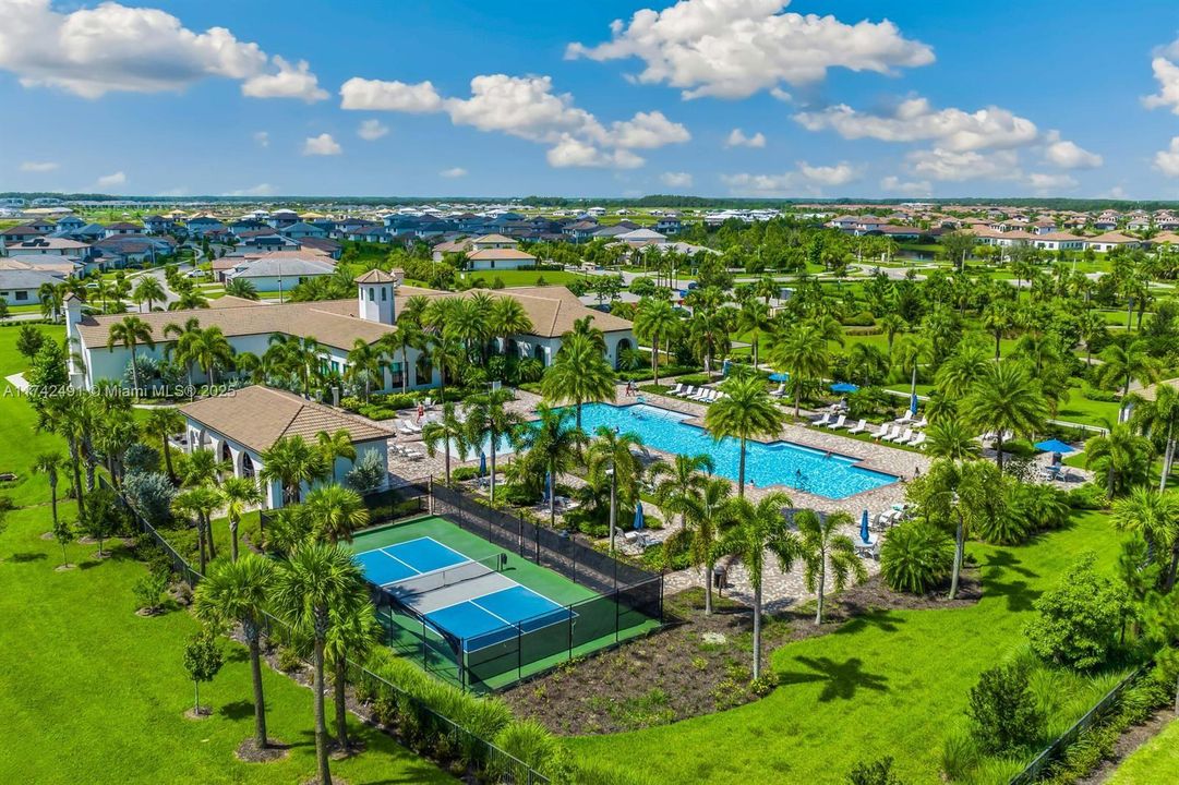 For Rent: $2,950 (3 beds, 2 baths, 0 Square Feet)