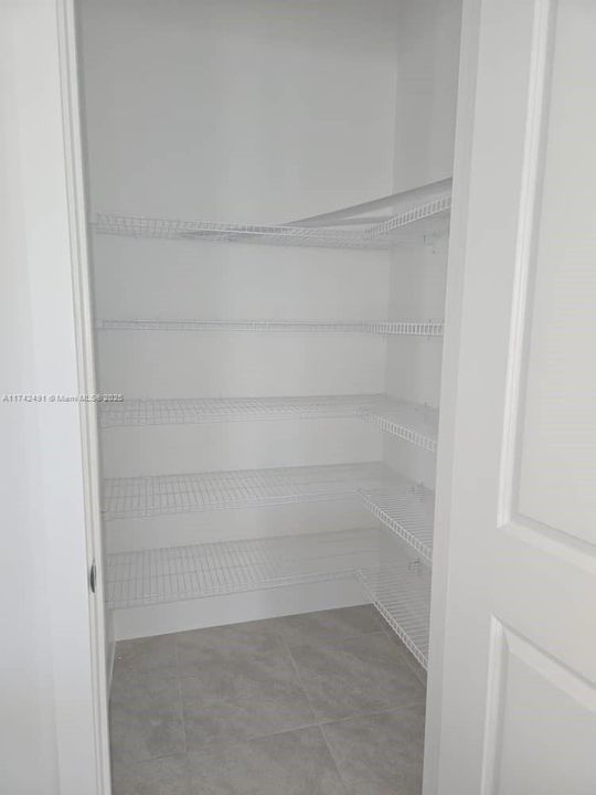 For Rent: $2,950 (3 beds, 2 baths, 0 Square Feet)