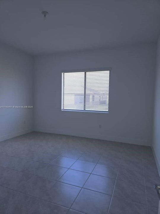 For Rent: $2,950 (3 beds, 2 baths, 0 Square Feet)