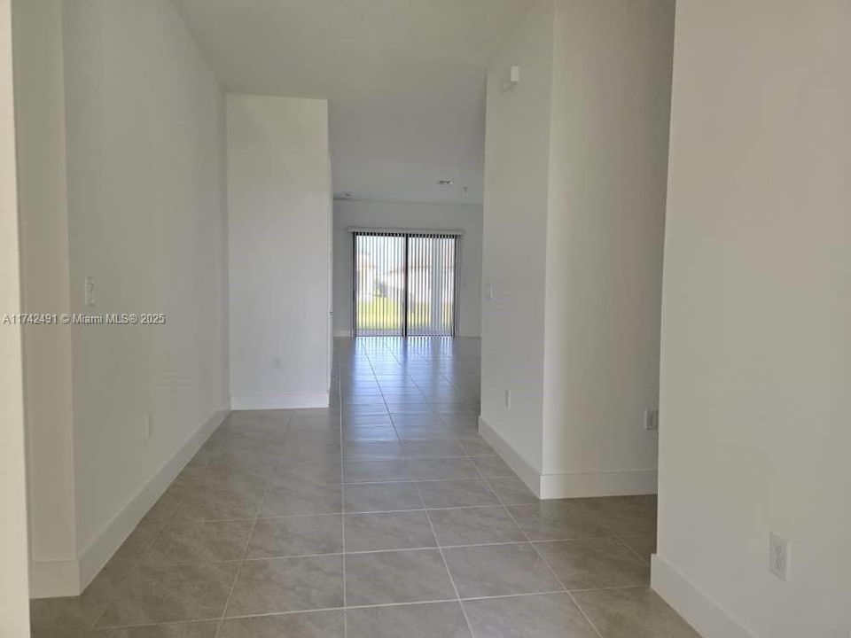 For Rent: $2,950 (3 beds, 2 baths, 0 Square Feet)