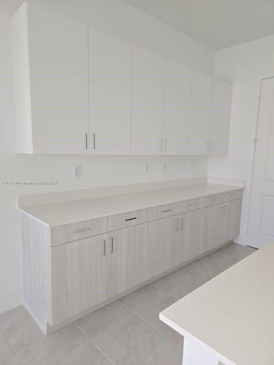 For Rent: $2,950 (3 beds, 2 baths, 0 Square Feet)