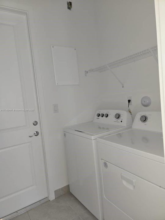 For Rent: $2,950 (3 beds, 2 baths, 0 Square Feet)