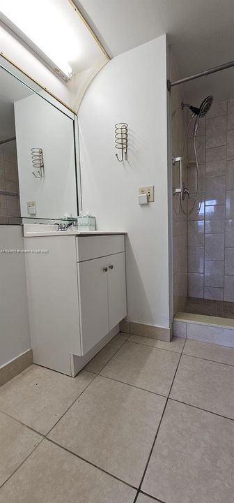 For Sale: $97,000 (2 beds, 2 baths, 850 Square Feet)