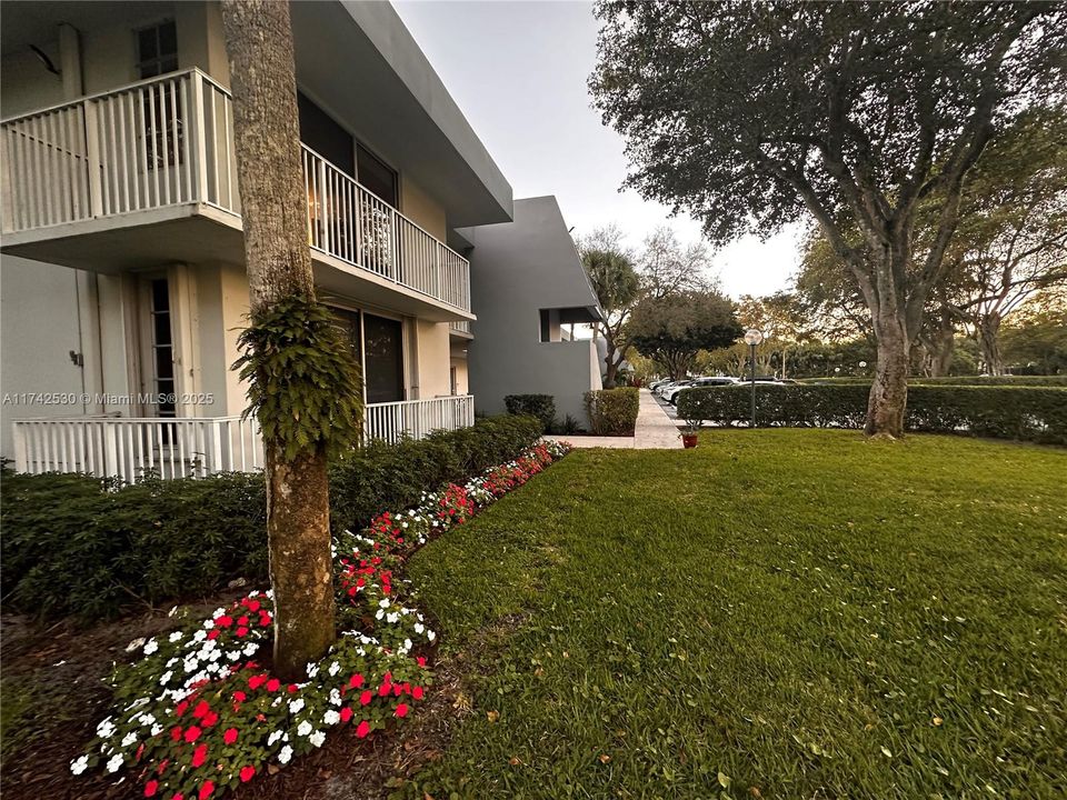 出租: $2,625 (3 贝兹, 3 浴室, 1620 平方英尺)