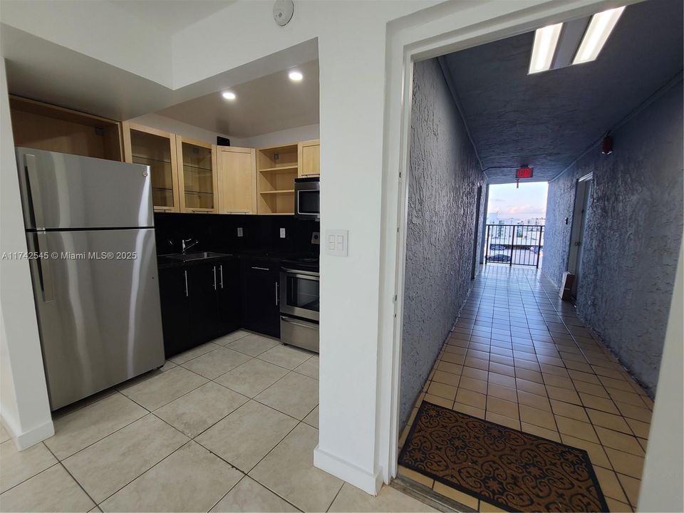 North - South Openings & Privacy allow you to have a nice breeze