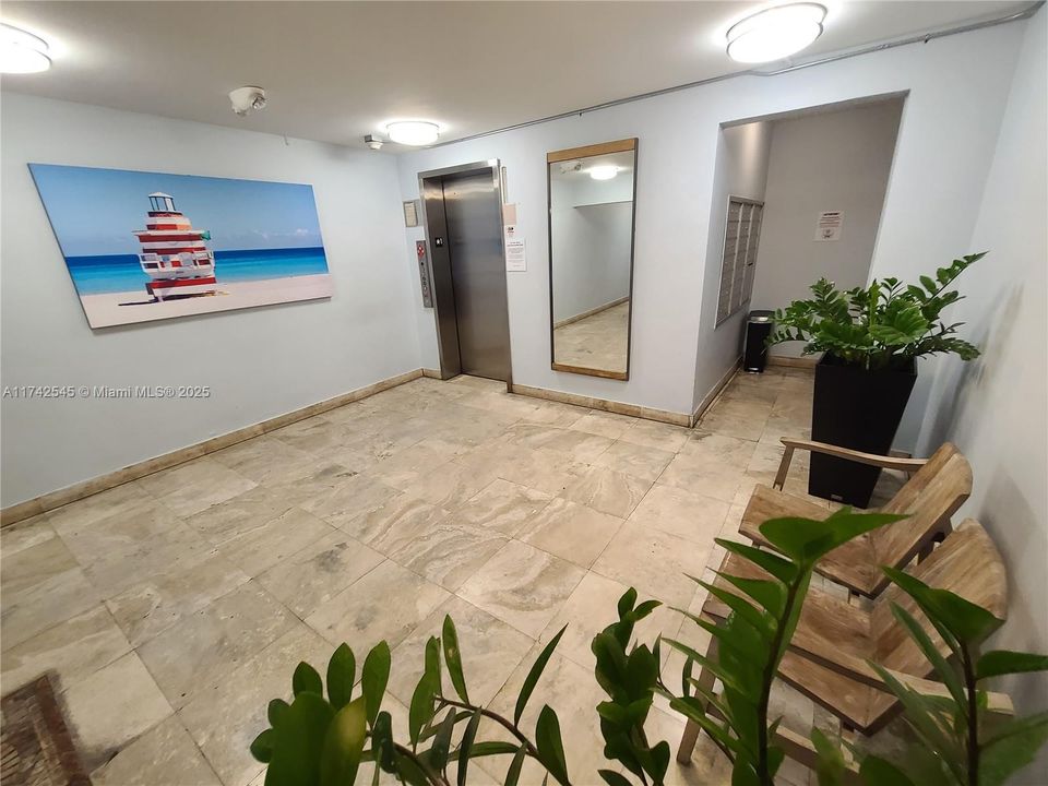 最近售出: $275,000 (1 贝兹, 1 浴室, 620 平方英尺)